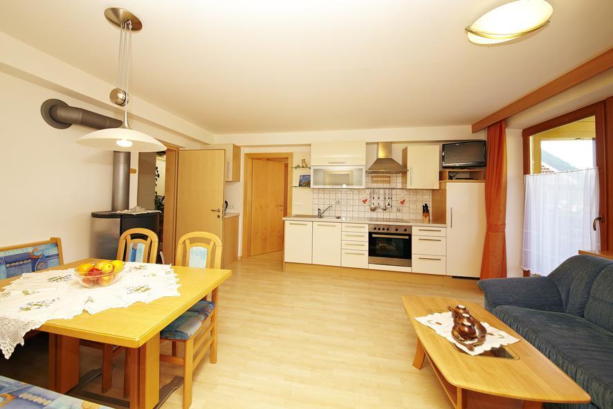Residence Tauber Валес Екстериор снимка